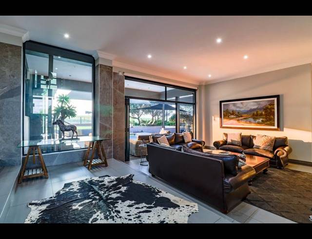 4 BEDROOM HOUSE FOR SALE IN COPPERLEAF ESTATE